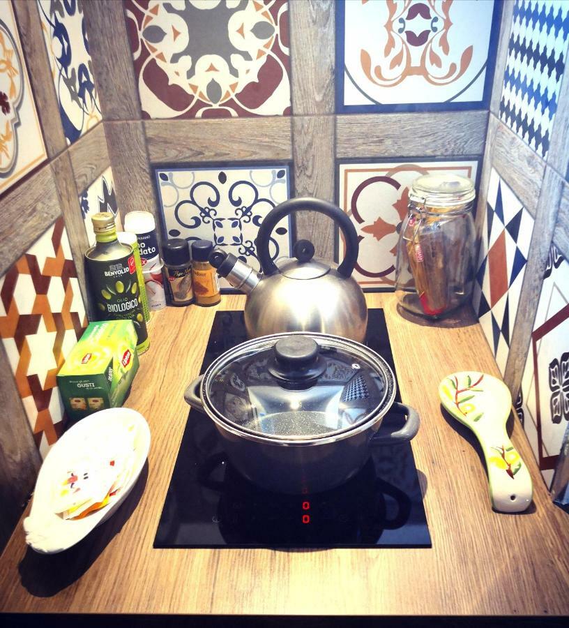 Mina'S Place نابولي المظهر الخارجي الصورة